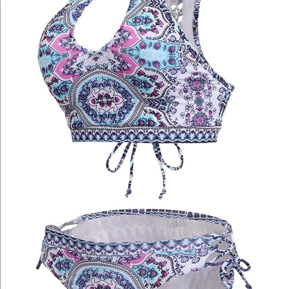 Swimsuit - Picture 1 of 8